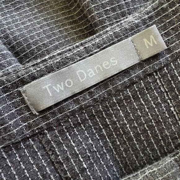 Two Danes Top Tunic Womens MED Gray Button Pleated Oversized Pintuck Lagenlook - Picture 3 of 4